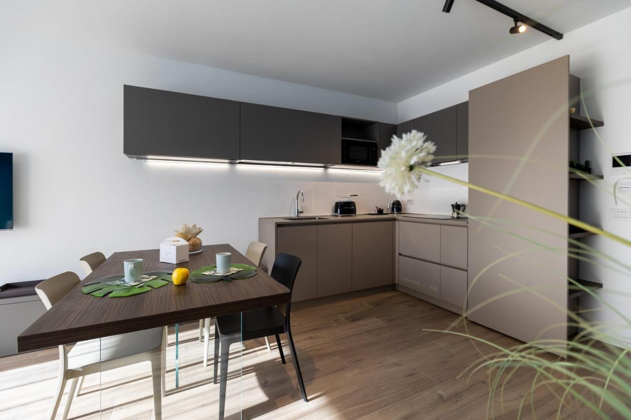 Boutique Apartments By Annalisa Torbole Sul Garda Exterior photo